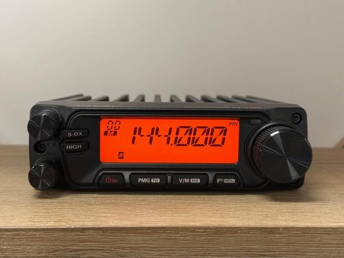 YAESU FT-8100 デュアルバンドトランシーバー YAESU FT-8100 デュアル