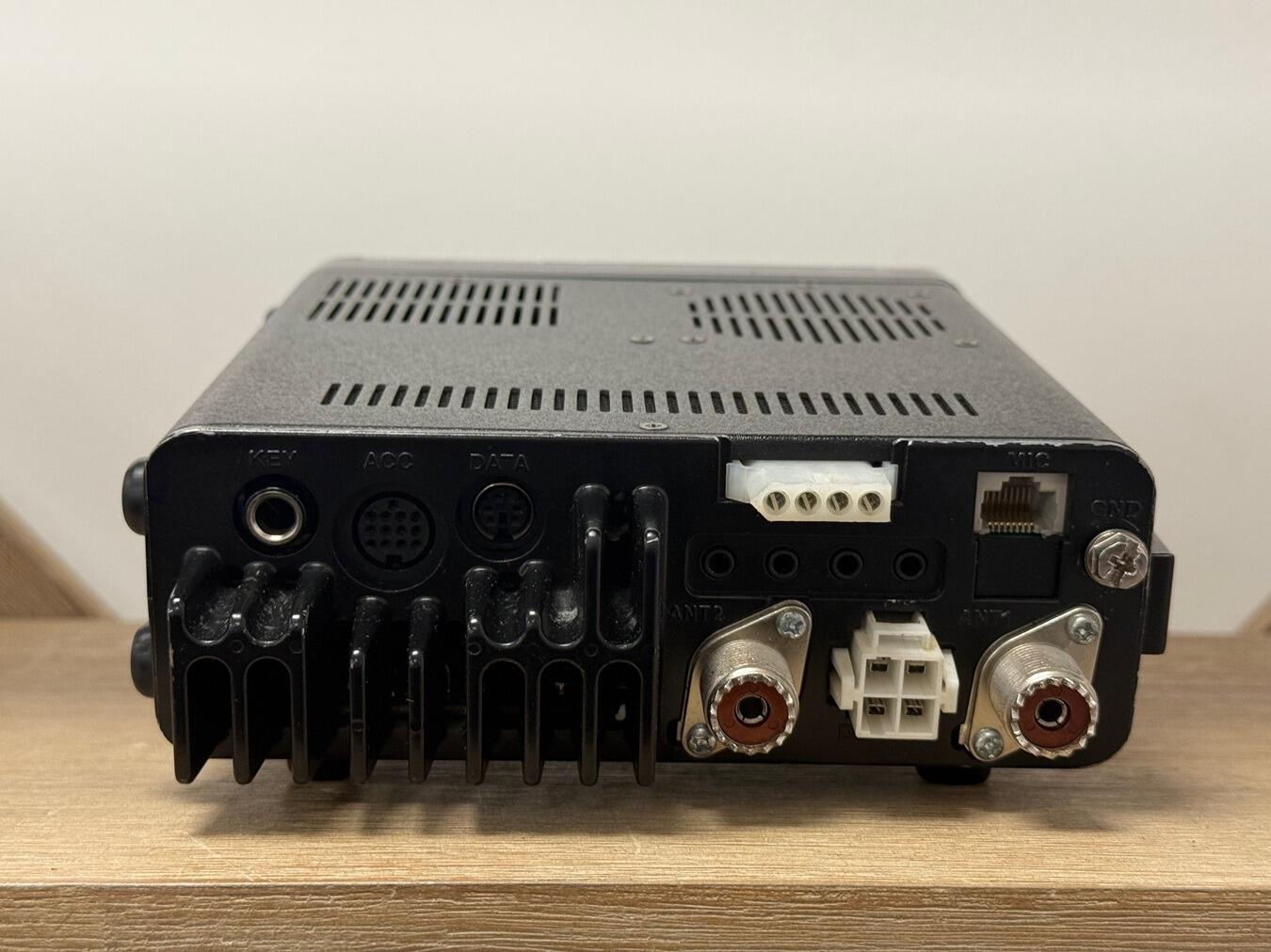 ICOM IC-7000 50w アマチュア無線機 アマ3級アイコム製IC7000M 50W機