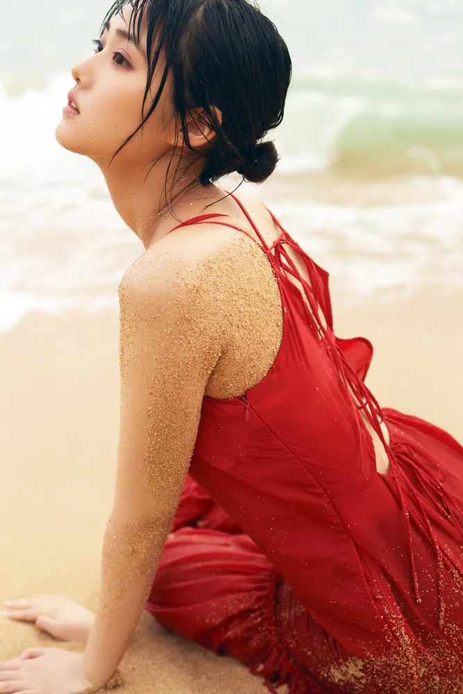 原菜乃華1st写真集 はなのいろ」原菜乃華 [タレント写真集] - KADOKAWA