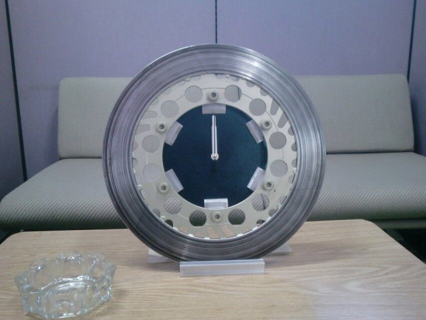 バイクディスクブレーキローター時計 | iichi 日々の暮らしを心地よく