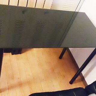 VIKA テーブル(家具)の中古が安い！激安で譲ります・無料であげます