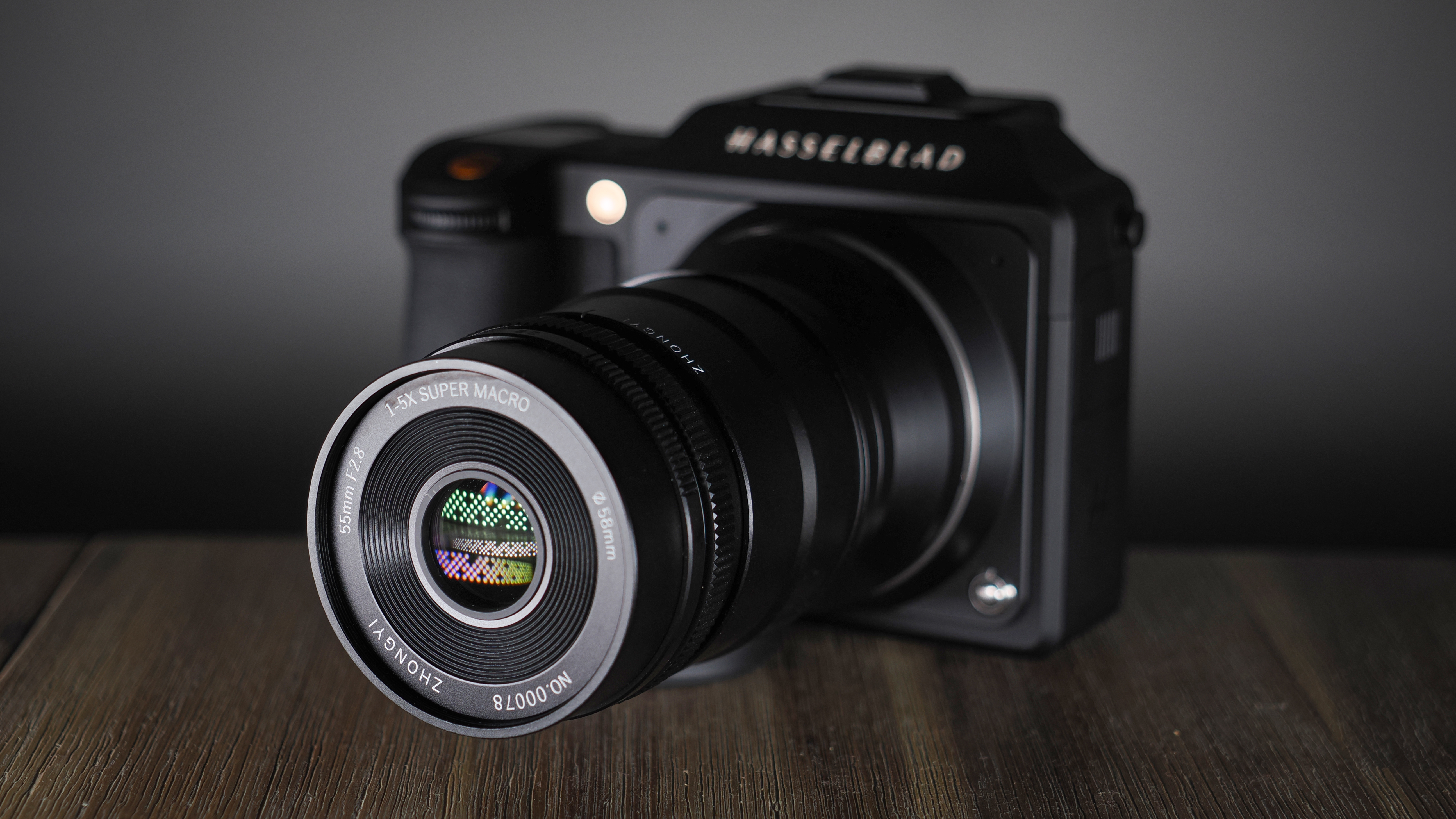 Zhongyi Mitakon 55mm f/2.8 1-5x Macro review: Is this US$399 lens