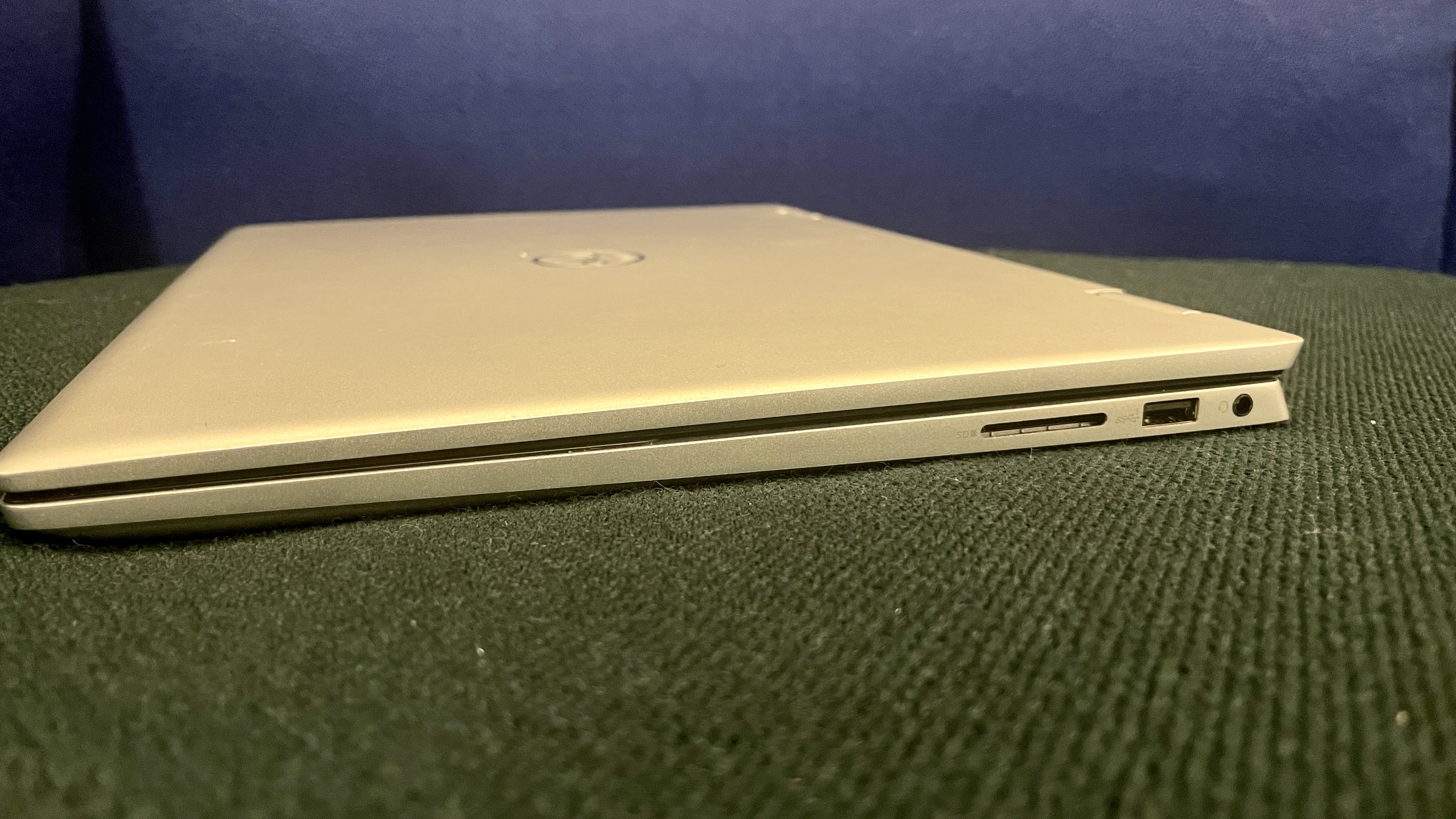 Dell Inspiron 14 2-in-1 (7420) Review: Budget 2-in-1 Performer