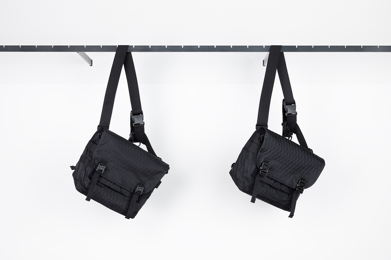 これまで存在しなかったサイズを特注。bagjack for ELIMINATORの『KYGO』