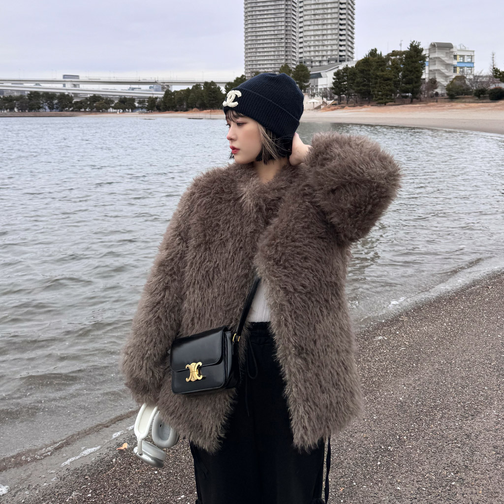 オーバーサイズファージャケット | ファッション通販サイト NUGU