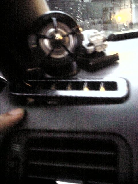 エアコン 吹き出し口(左) 交換（トヨタ チェイサー）by じゃむいぬ