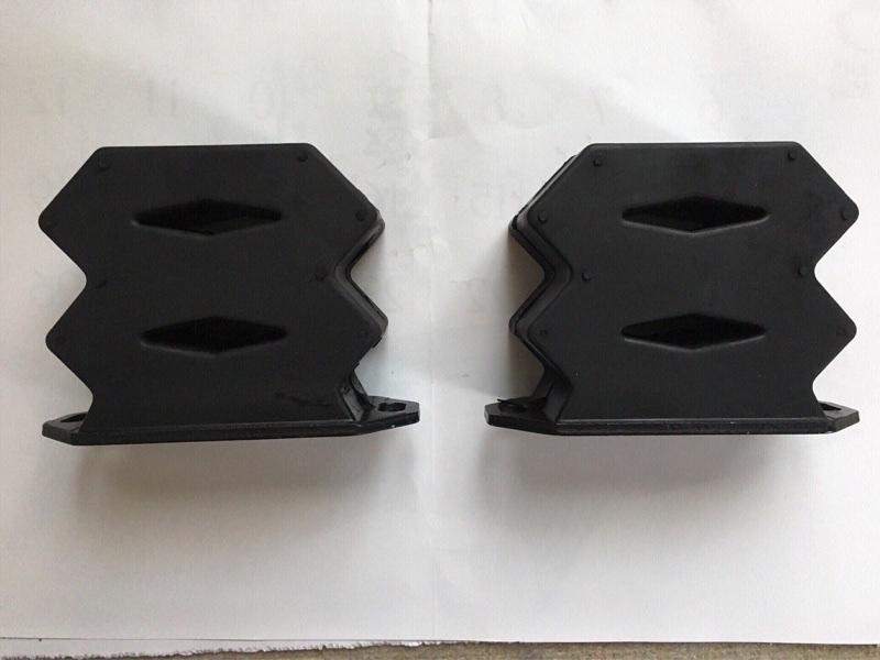 ショウワガレージ 大容量ソフトバンプラバー リア 200系ハイエース用