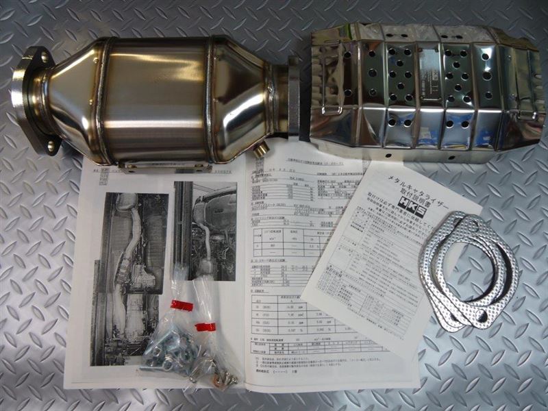 HKSメタルキャタライザー（触媒）交換（日産 スカイラインGT‐R・R32