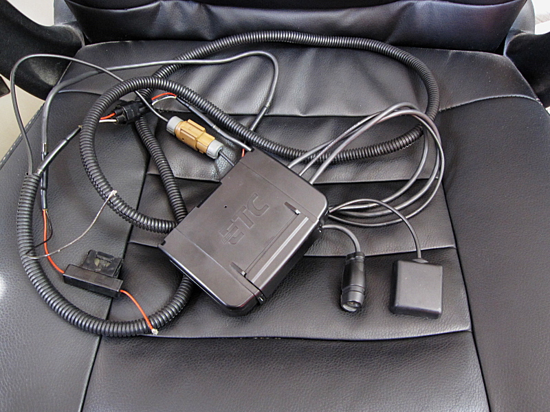 バイク用ETC] 日本無線 JRM-11 取り付け（ホンダ フォルツァ）by くま