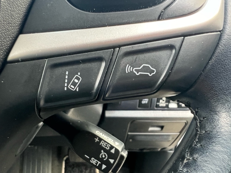 60ハリアーステアリングスイッチ流用交換！（トヨタ ヴォクシー