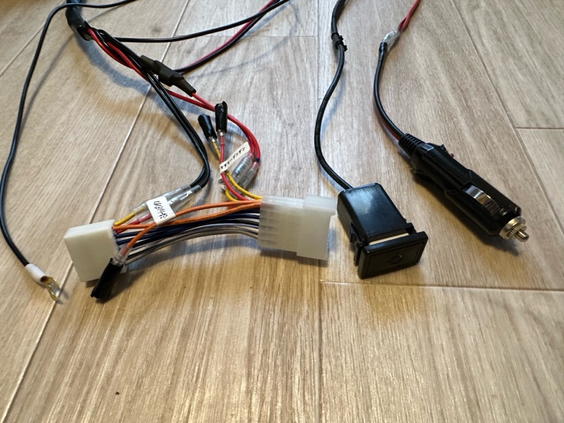 ポータブル電源でカーナビを使用できるようにしました⭐︎（トヨタ