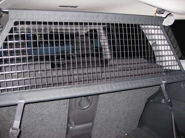 トヨタ(純正) セパレーションネット のパーツレビュー | ヴァンガード