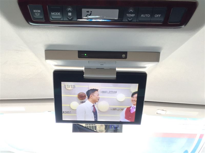 トヨタ(純正) 11型後部ディスプレイ V11T-R62C のパーツレビュー