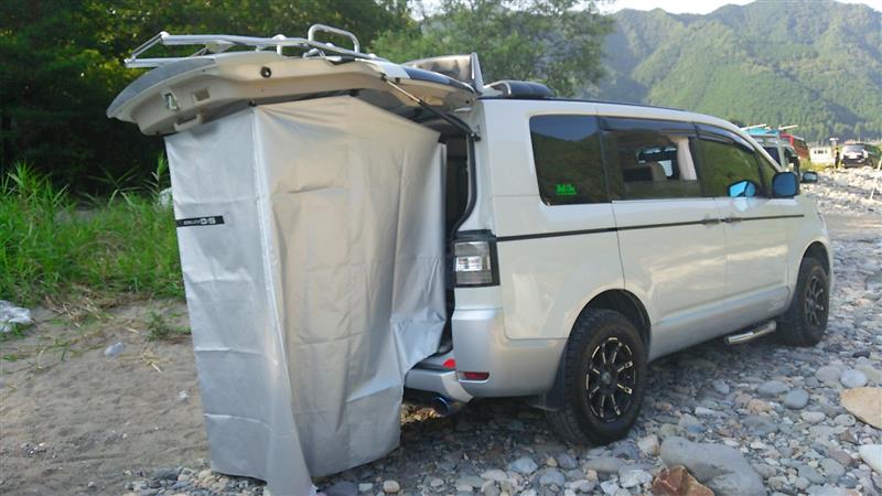 三菱自動車(純正) プライベートカーテン のパーツレビュー | デリカD:5