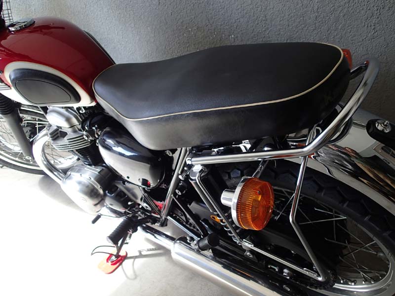 カワサキ(純正) W650 初期型シート のパーツレビュー | W400