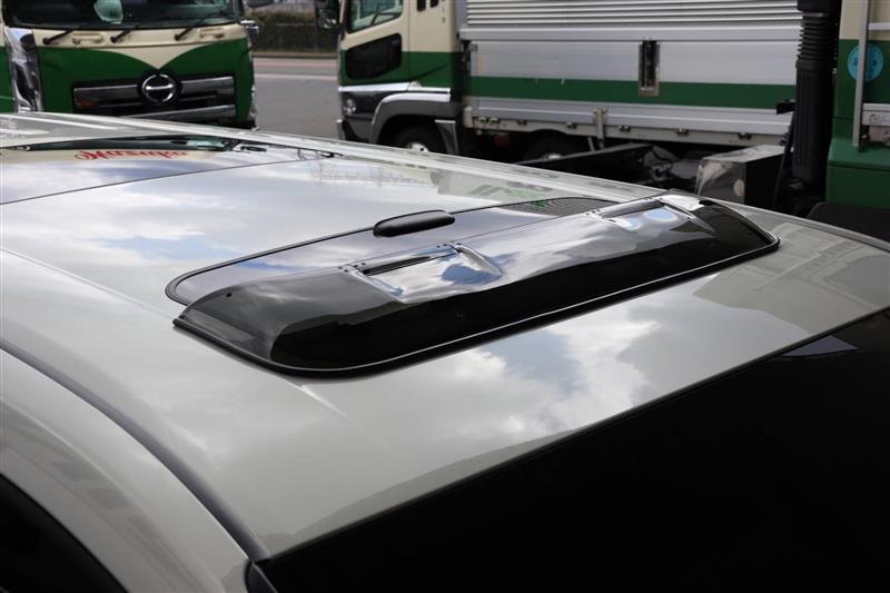 トヨタ(純正) 30セルシオ純正サンルーフバイザー のパーツレビュー