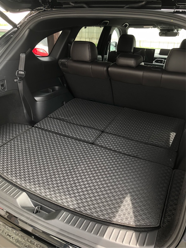 アルティジャーノ トランクマット（ラゲッジマット）Rubber のパーツ