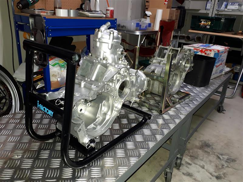 i-factory エンジンメンテナンススタンド のパーツレビュー | NSR250R