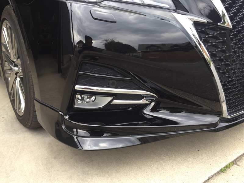 トヨタモデリスタ / MODELLISTA フォグランプガーニッシュ のパーツ