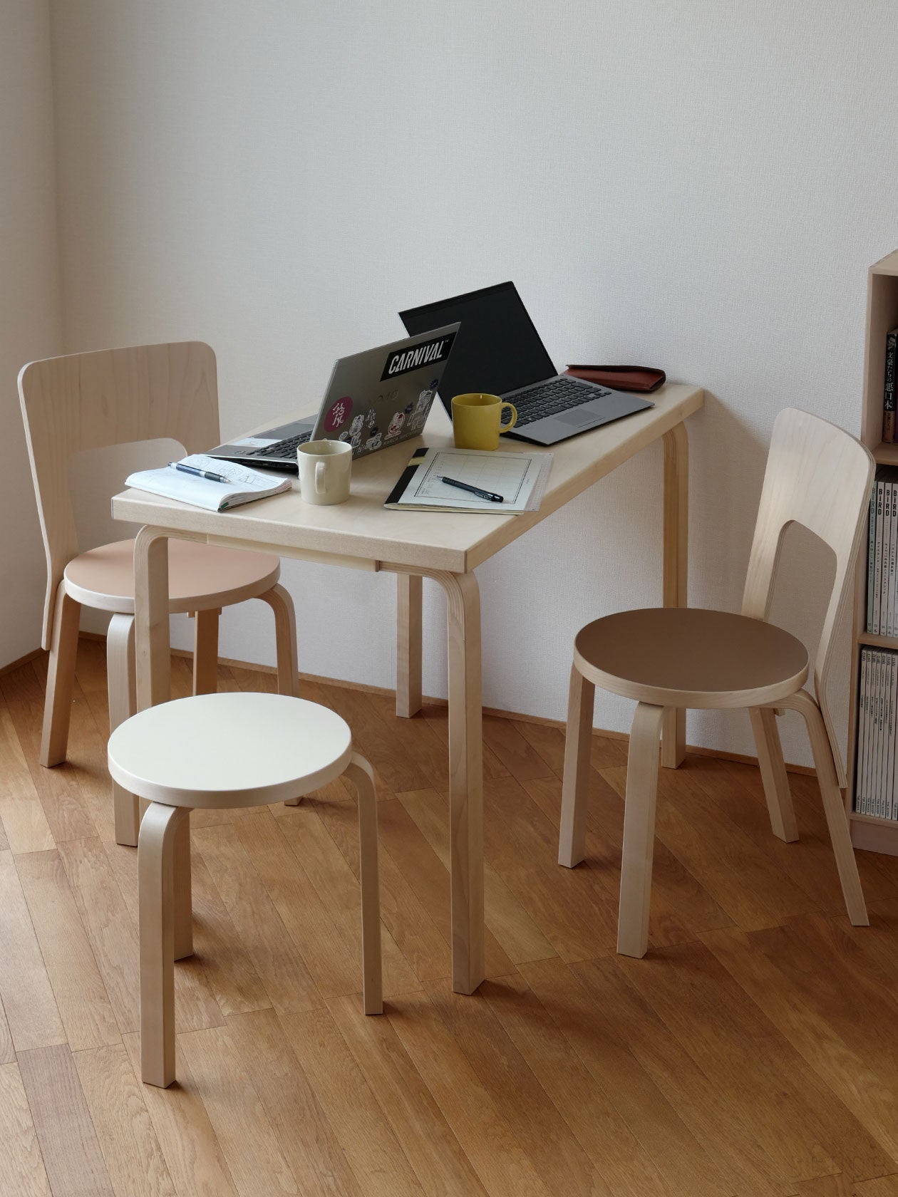 Chair 66 スコープ別注リノリウム | Artek (アルテック)