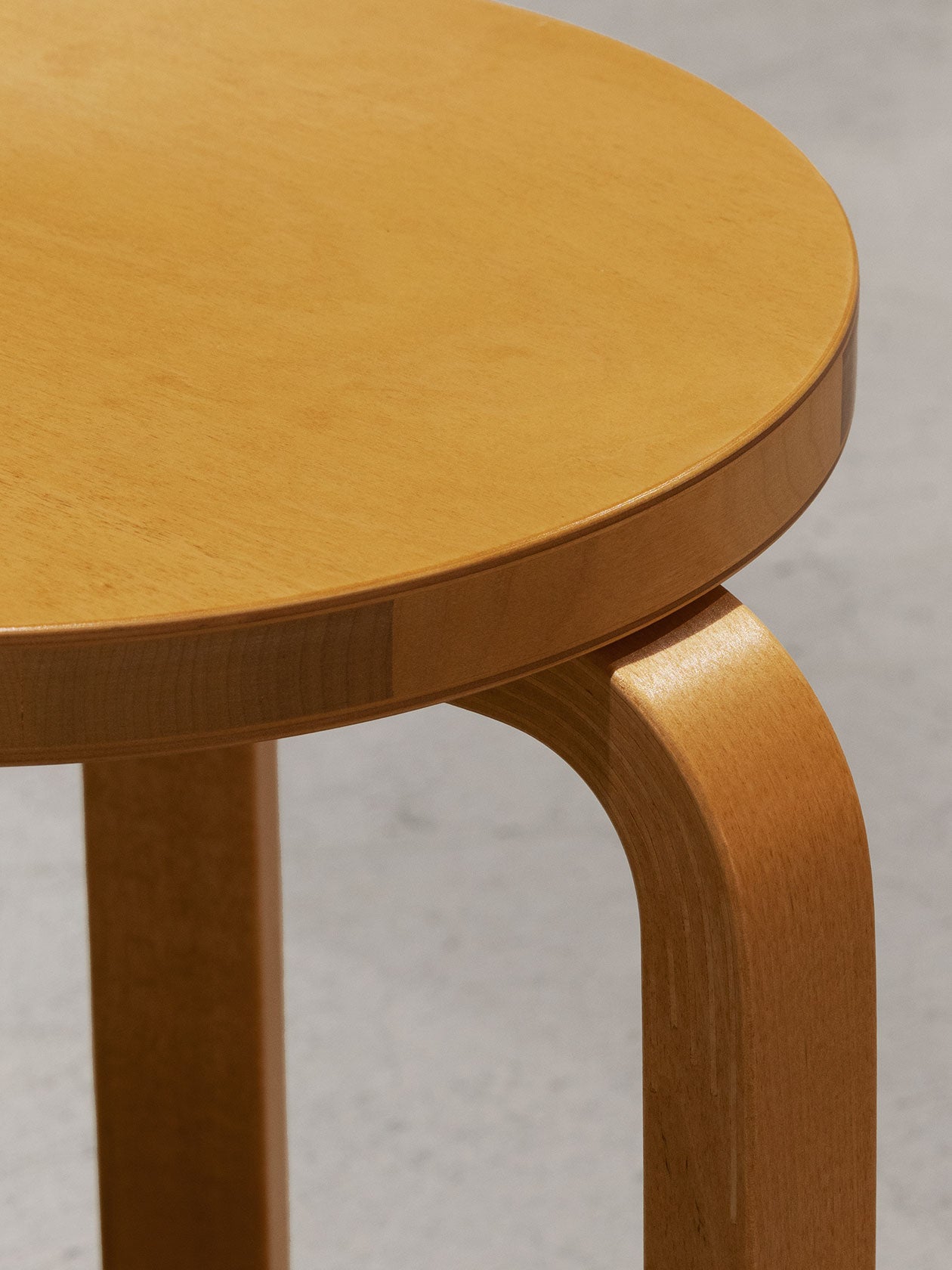 Stool 60 スツール60｜Artek