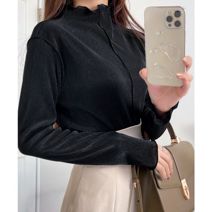 上品な光沢感。2wayメロープリーツハイネックトップス[品番