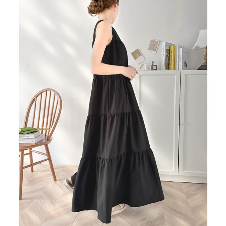 洗練された大人フェミニン。 前後2WAY4段ティアードワンピース（ロング