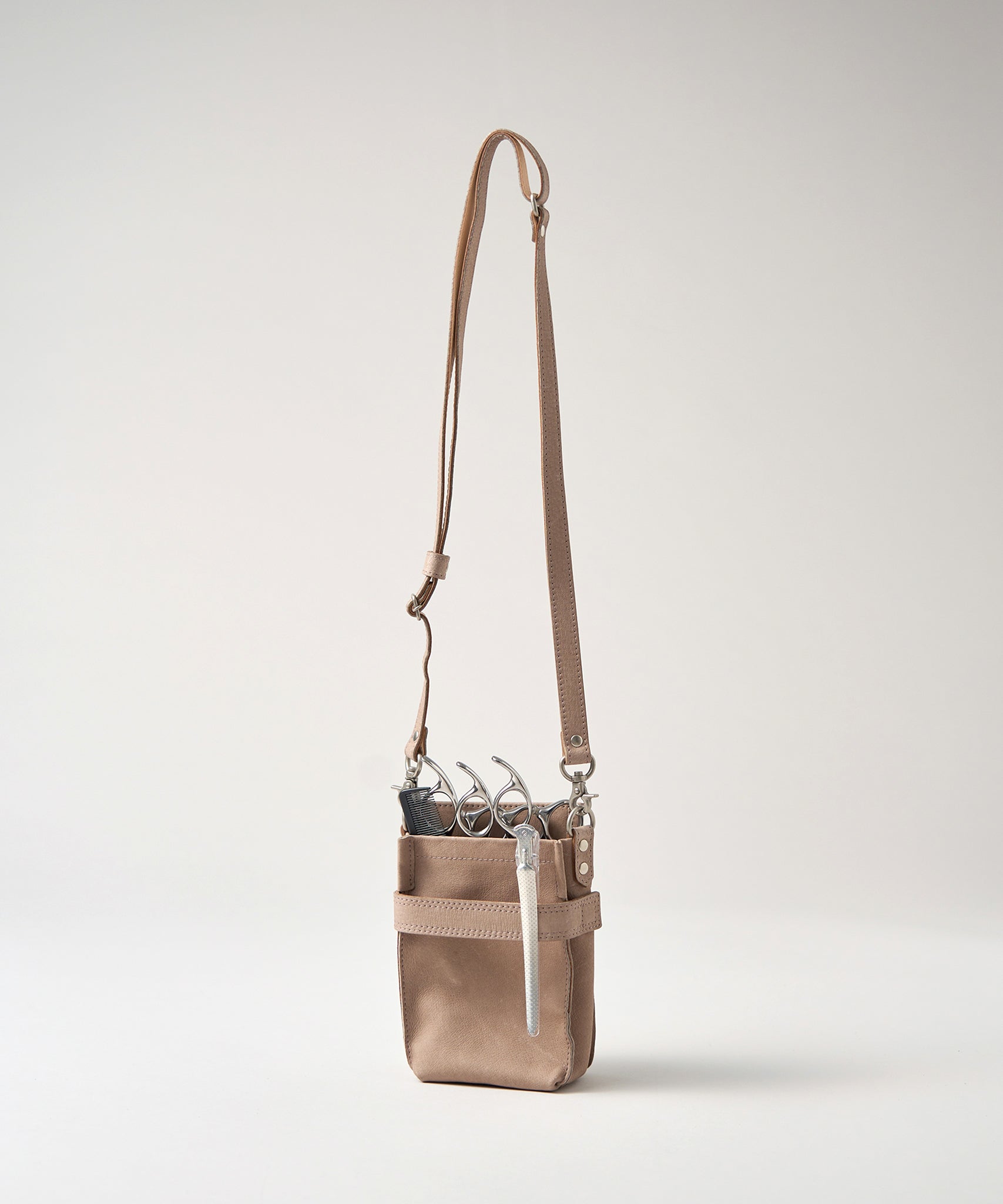 あの人、にあう革。細谷昇冴さんに「ハリー」。 – REN