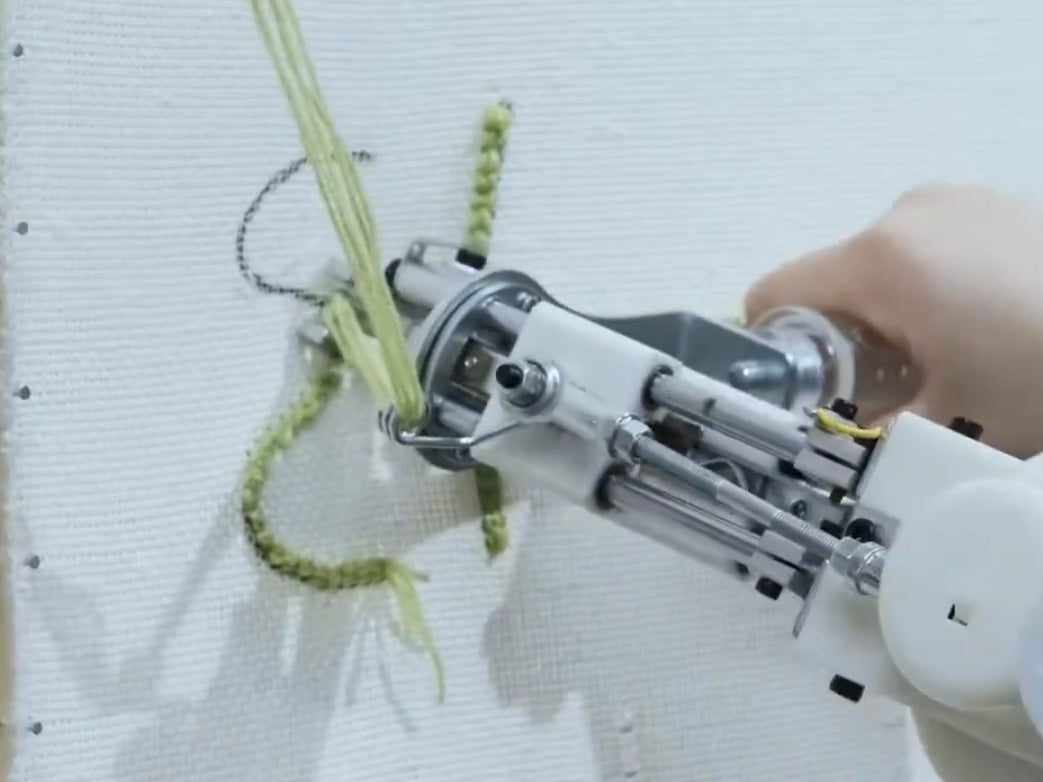 AK-1タフティングガンの使い方｜カットパイル初心者向け完全ガイド