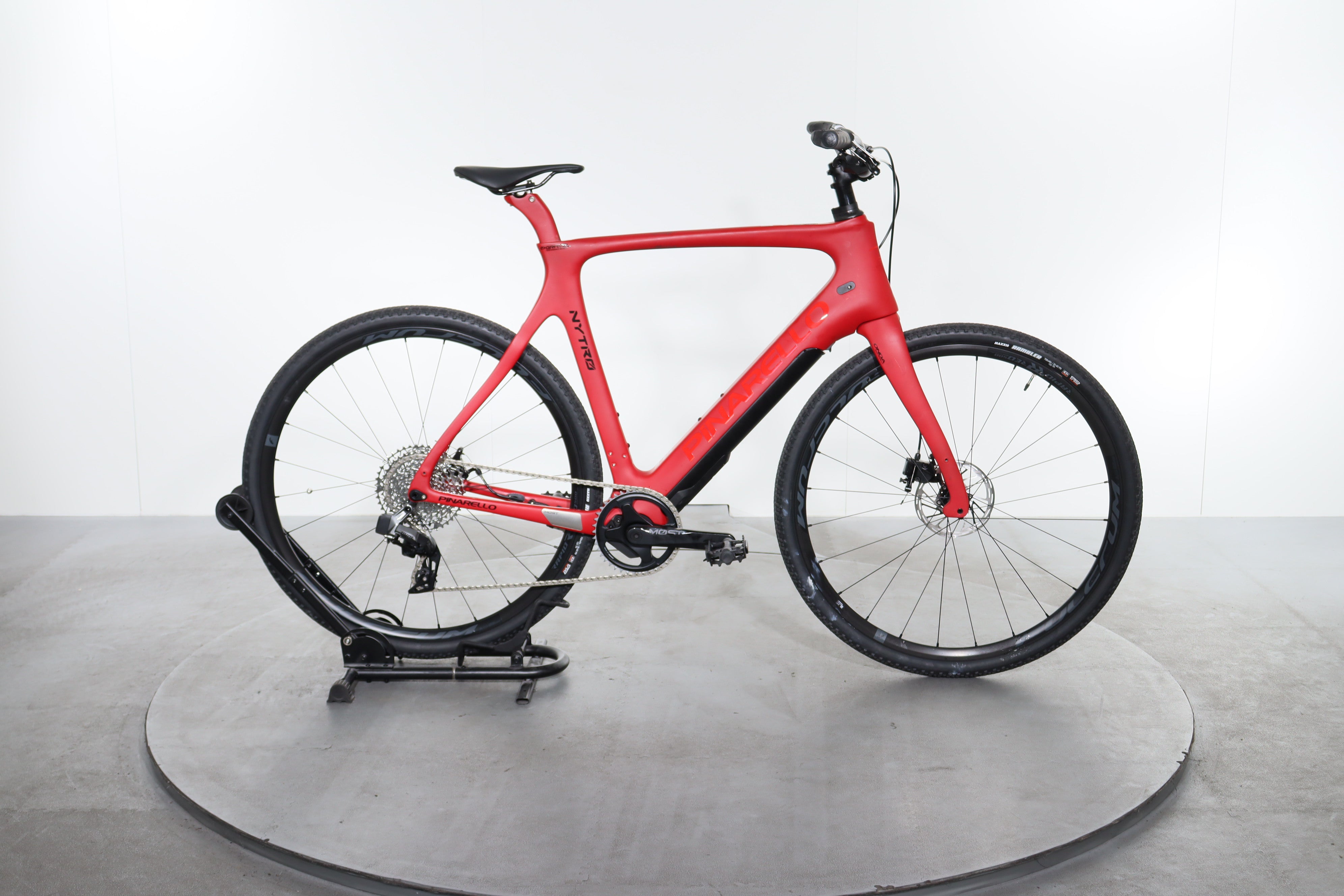 Pinarello Nytro Grinta Apex 1 e-bike refurbished | Upway