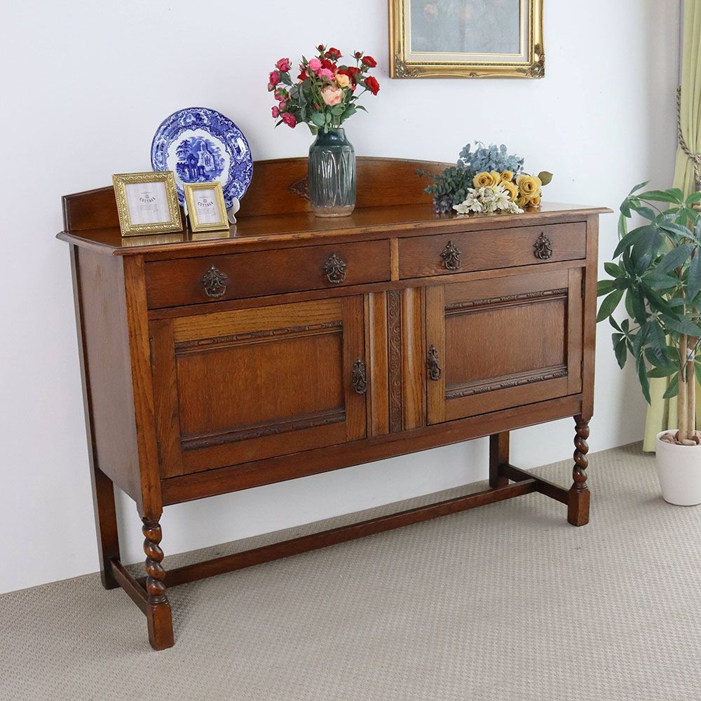 ディスプレイも楽しみましょ♪ サイドボード VC107-149 – アンティーク