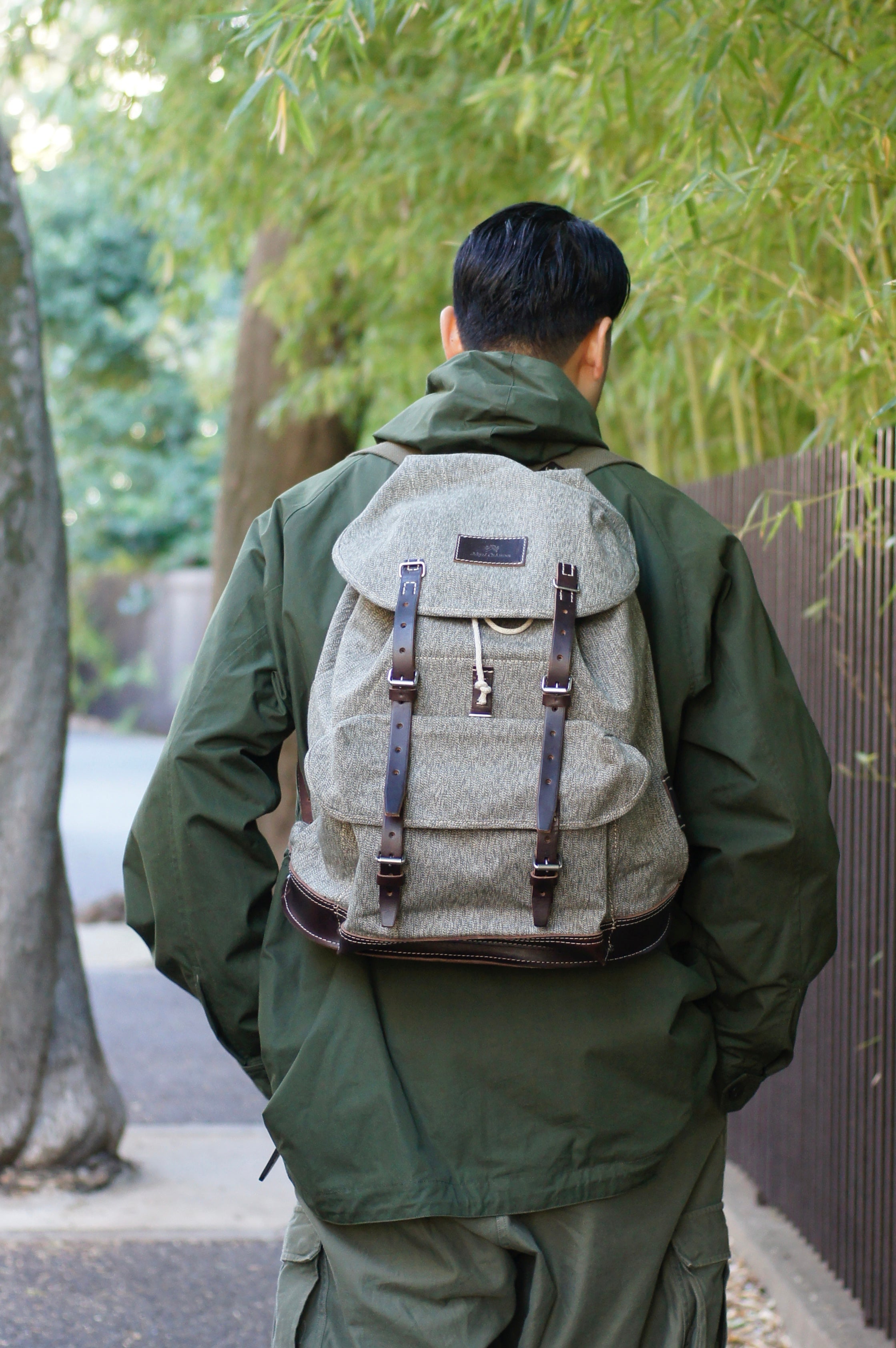 一生物のリュック》SWISS ARMY RUCKSACK - PEAT LABEL – ナイジェル