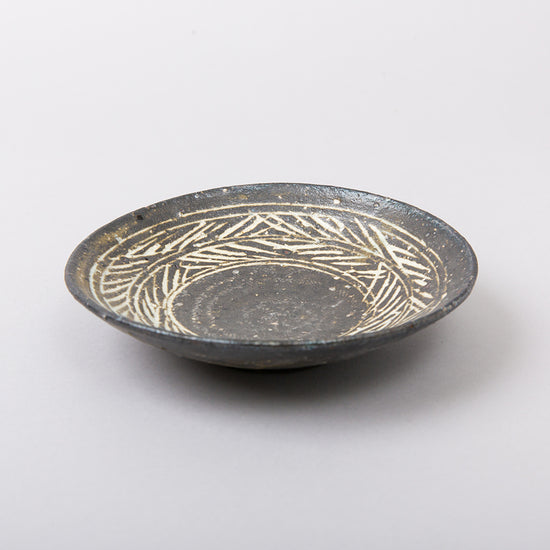 八田亨のうつわ」土から生まれた“うつわ”を人々の生活の中に