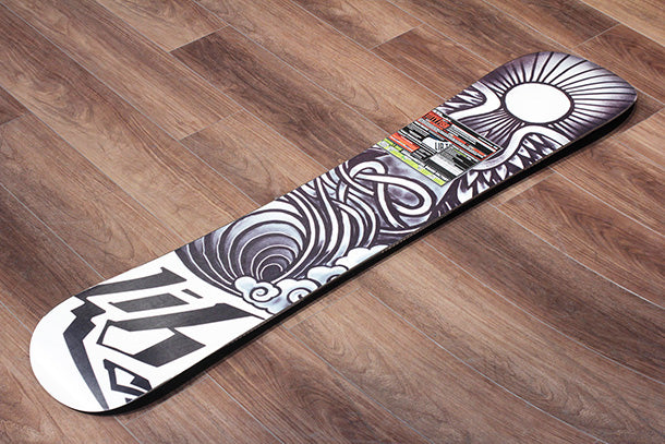 Product Review : LIB TECH TITTY FISH - styrus