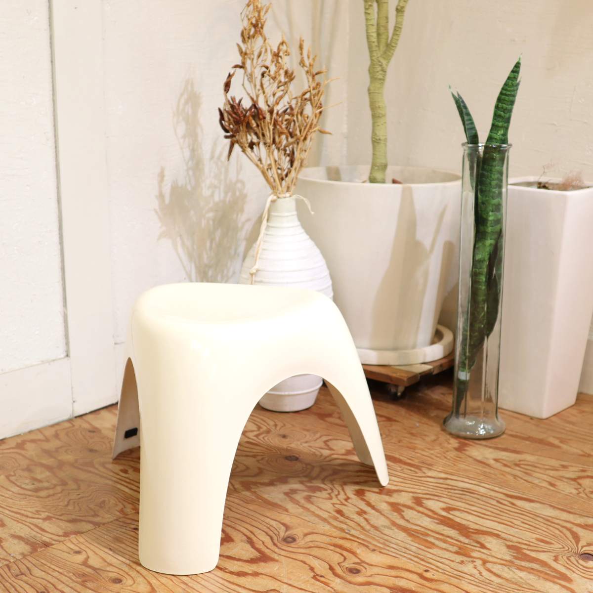 ハビタ / habitat エレファントスツール クリーム 柳宗理 ミッド