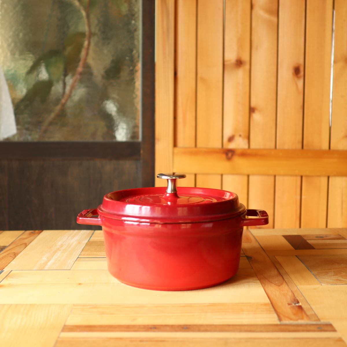 STAUB ホーロー鍋 20cm 赤 中古 STAUB ホーロー鍋 20cm 赤 中古 中古