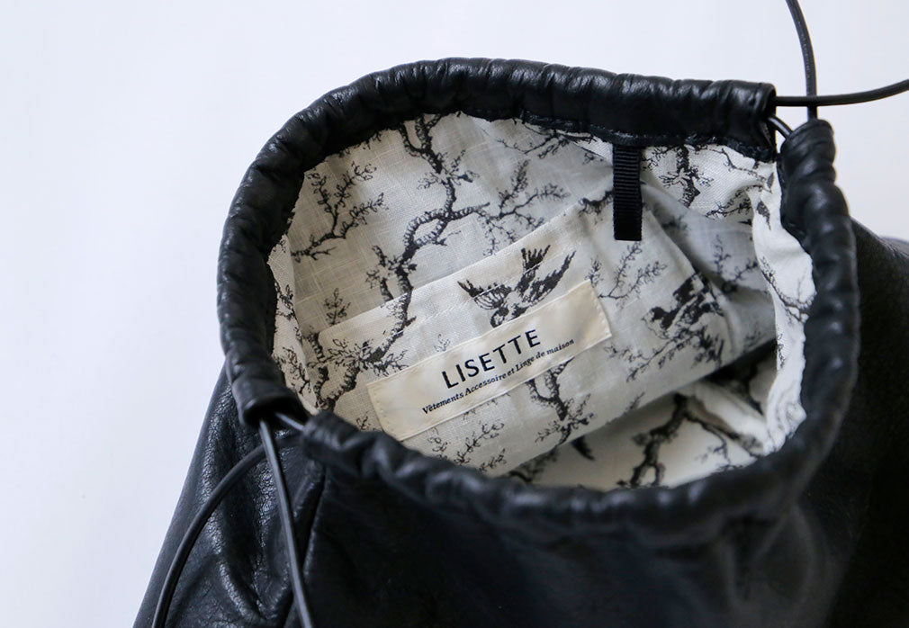 革の巾着バッグ《サック・ミミ》 — LISETTE