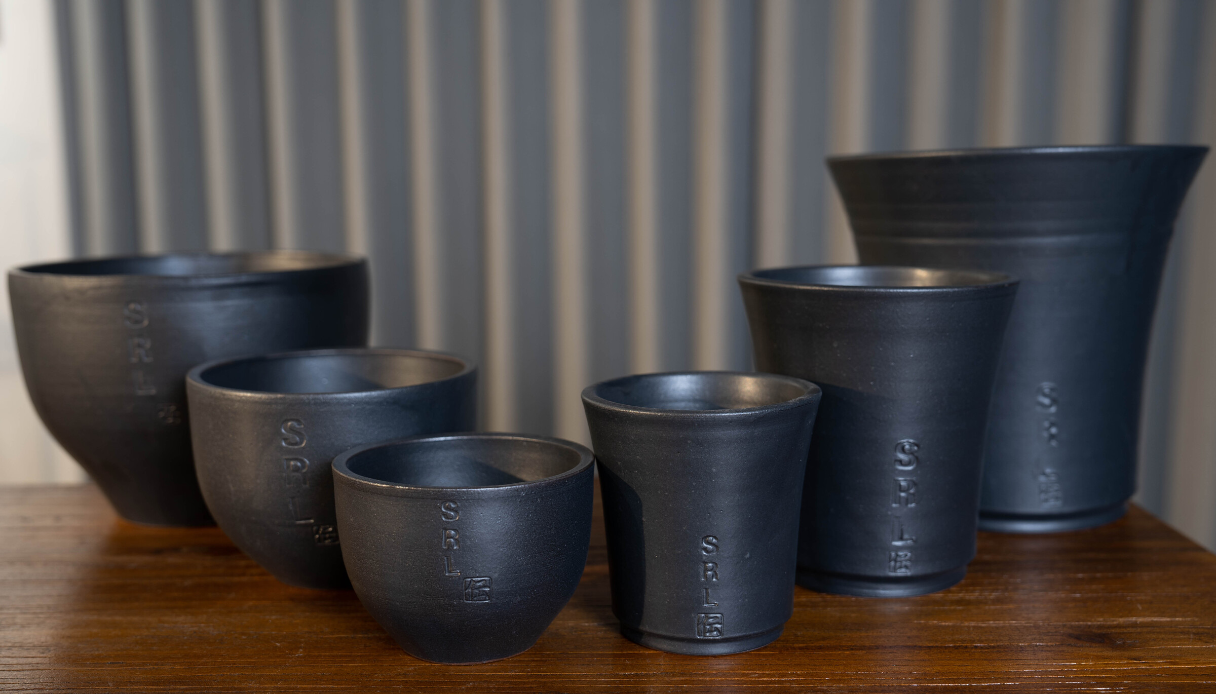 SRL DEN-S/ CE-PLANT POT ネイバーフッド 鉢 SRL POT CE-PLANT den