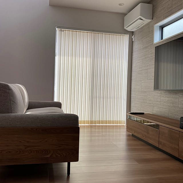 バーチカルブラインド サンゲツのおすすめ商品とおしゃれな実例