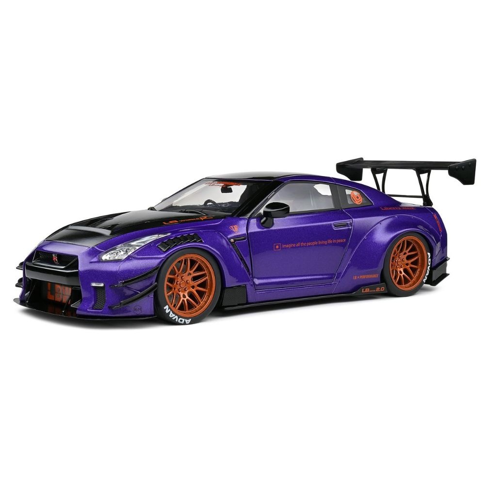 1:18 Nissan GT-R (R35) W/ Liberty Walks Body Kit 2.0 '22 - Pole