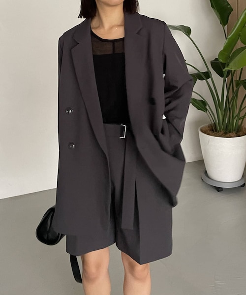 CAPRICIEUX LE'MAGE（カプリシューレマージュ）の「Wテーラー