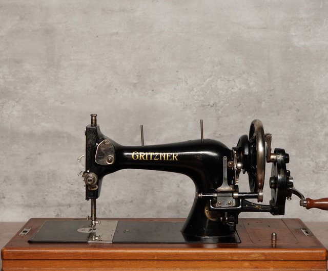 希少 ドイツ GRITZNER グリッツナー手回しミシン アンティーク ミシン