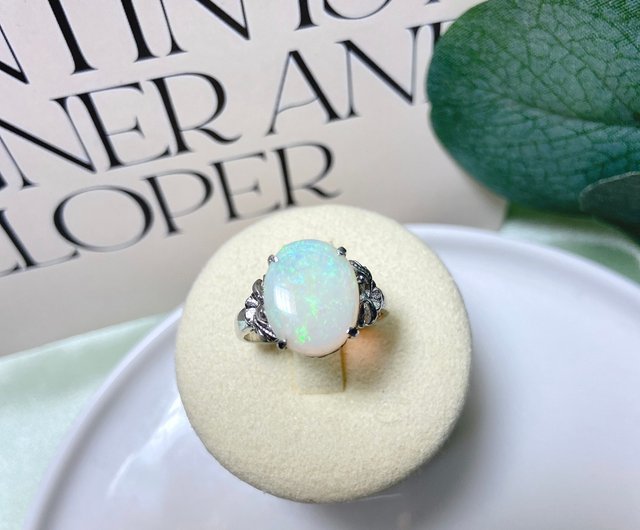 台湾 【西洋アンティークジュエリー】期間限定 天然オパール