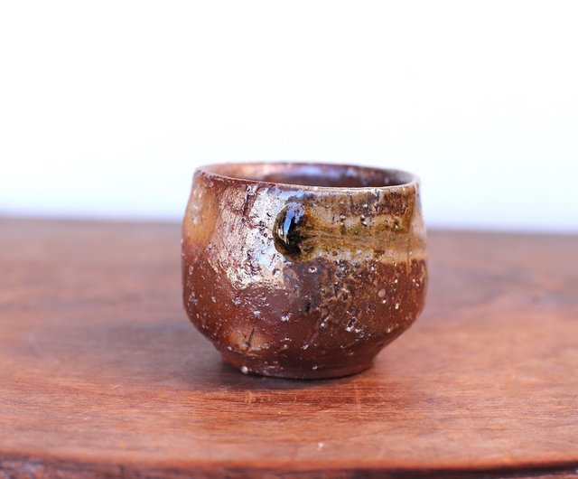 備前焼 窯変酒呑 ぐい呑 小西陶蔵作 酒器 供布供箱付 T851 備前焼 窯変