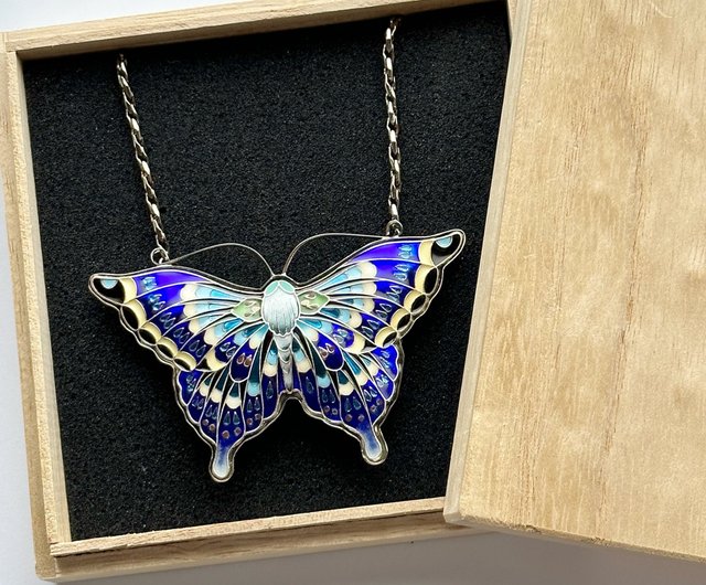 蝶 【Sapphire】 七宝焼のブローチネックレス 純銀胎七宝 太田七宝
