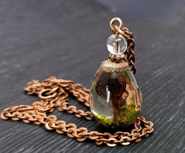 ロシア きのこネックレス/ティアドロップテラリウムネックレスマジック