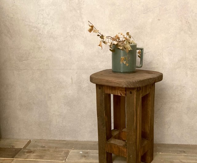 日本産杉無垢材 スツール ヴィンテージ 椅子 シャビー 北欧 観葉植物