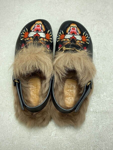 GUCCI ファーアングリーキャットサンダルブラック-【人気