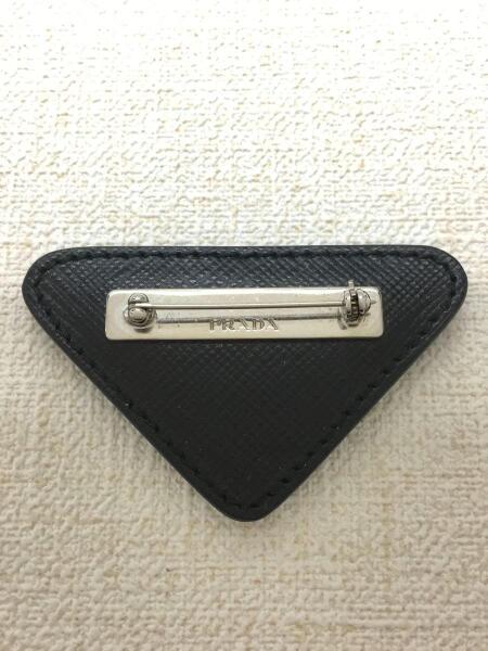 PRADA(プラダ) / サフィアーノ/ブローチ/アクセサリー/レザー/メンズ