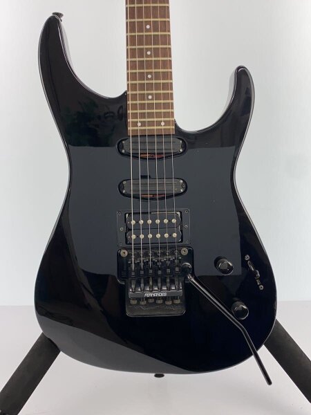 FERNANDES(フェルナンデス) / エレキギター/ストラトタイプ/黒系